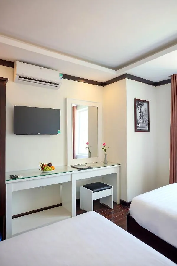Minh Tuyet Luxury Hotel Nha Trang 3*,