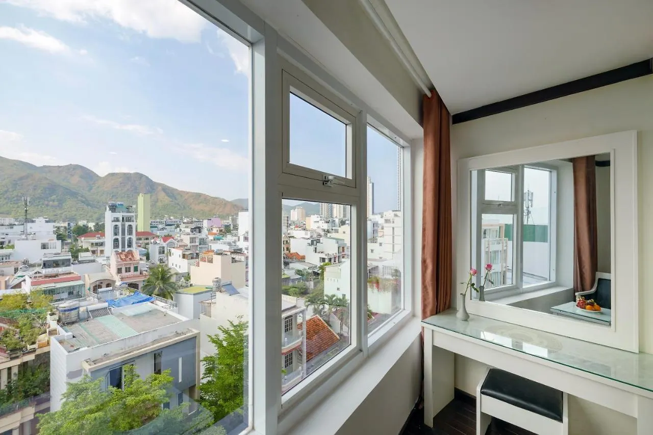 Minh Tuyet Luxury Hotel Nha Trang 3*,  Vietnam